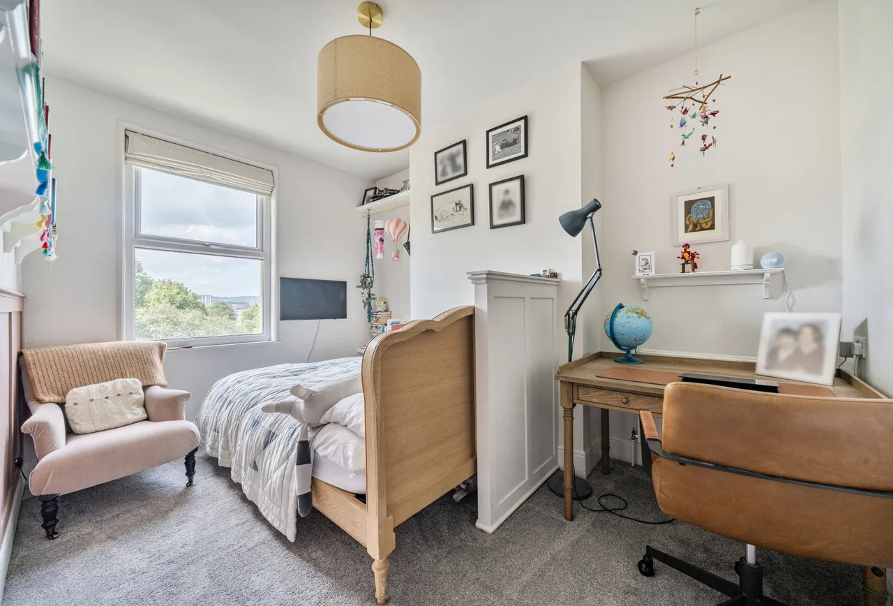 St. Lukes Crescent, Bristol, BS3 4SA, photo 2