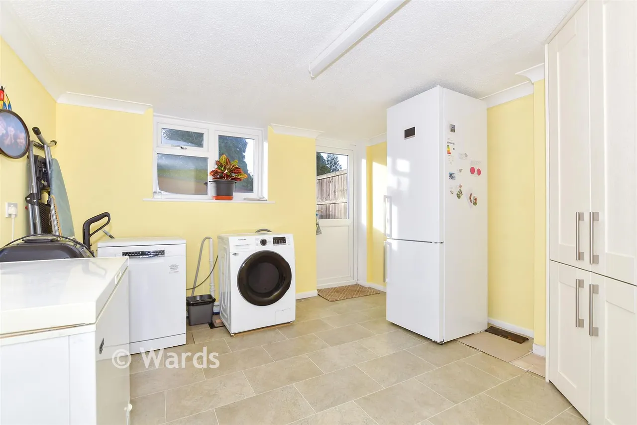 Nursery Avenue, Bearsted, ME14, photo 6