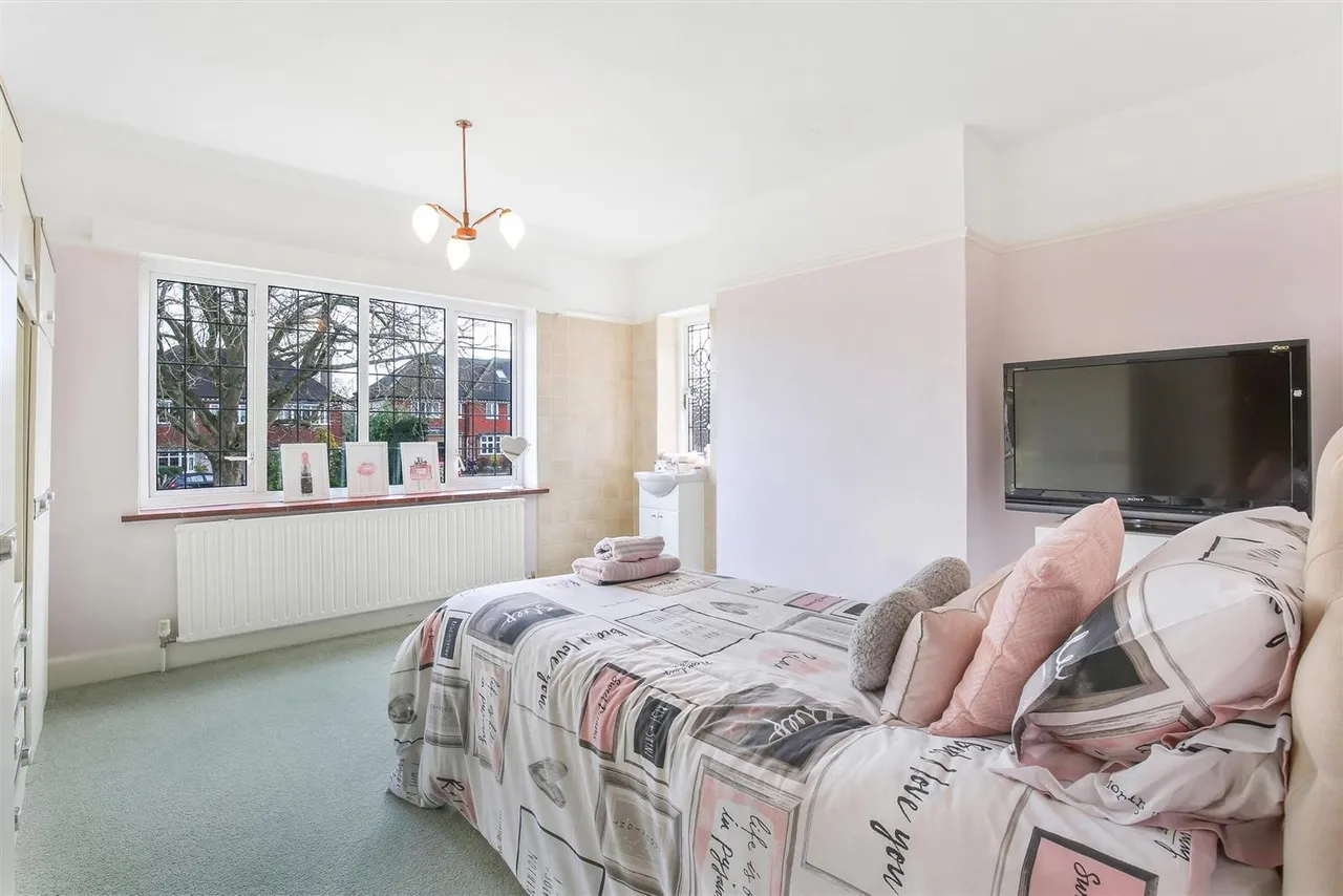 Shirley Avenue, South Cheam, SM2, photo 20