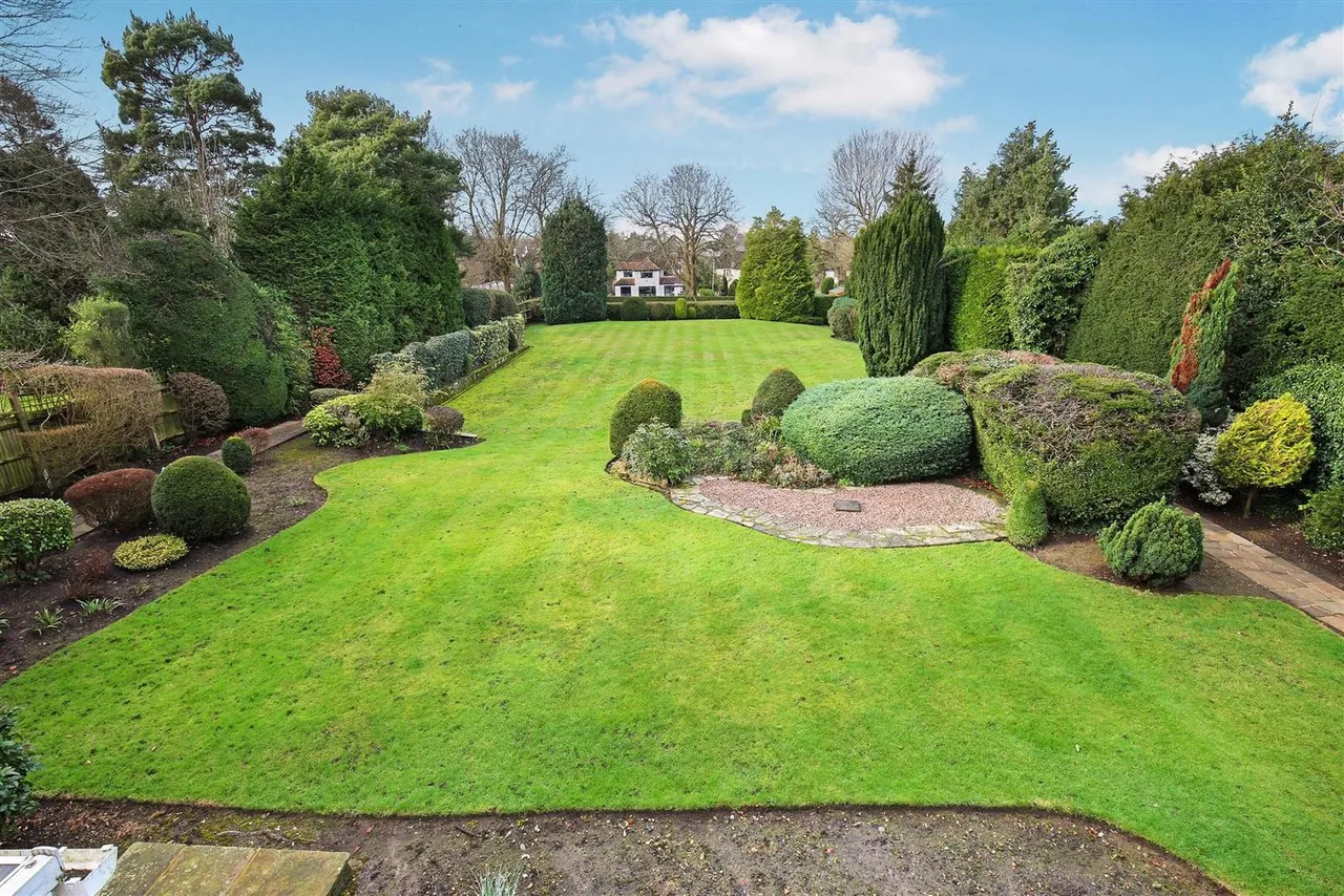 Shirley Avenue, South Cheam, SM2, photo 2