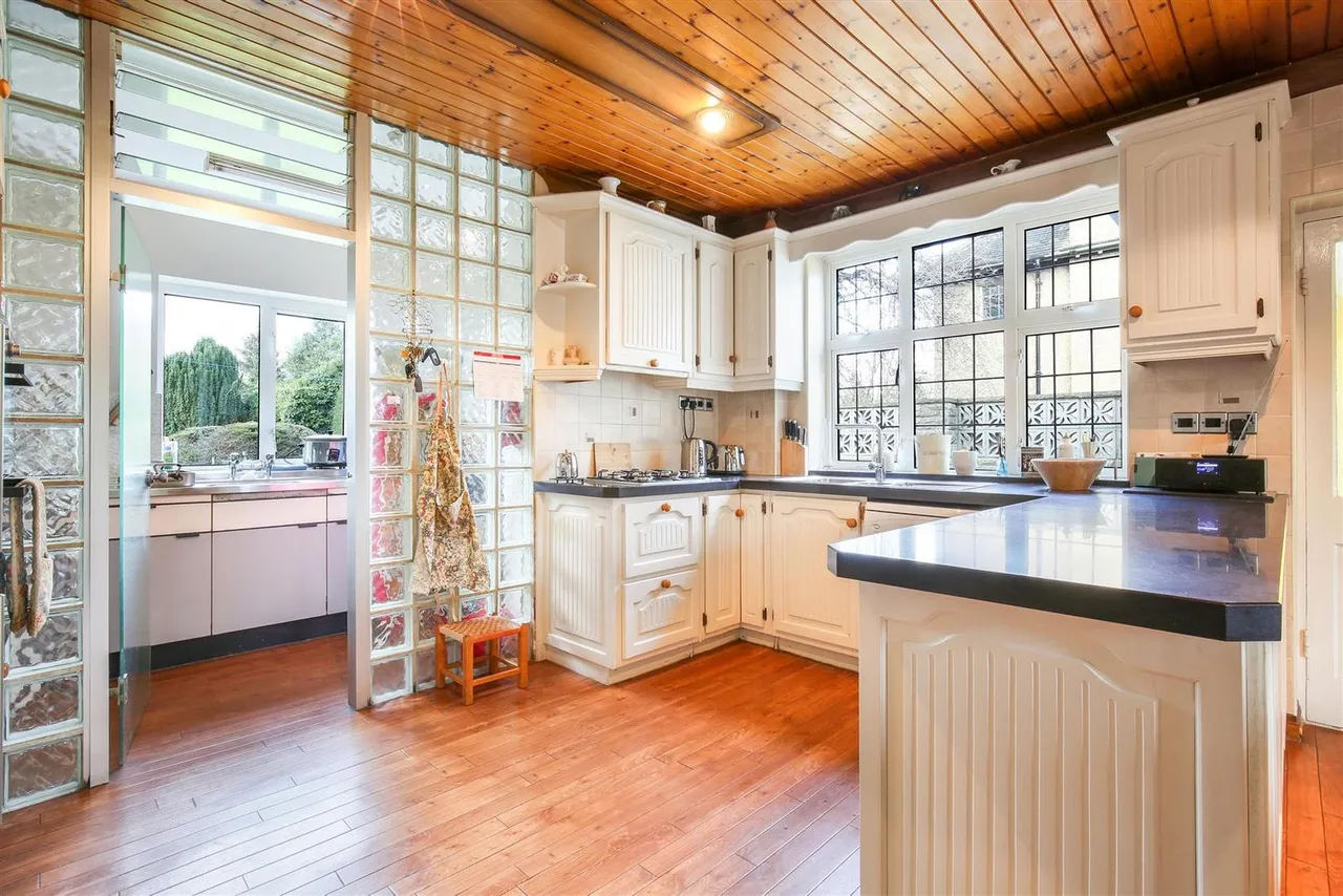 Shirley Avenue, South Cheam, SM2, photo 10