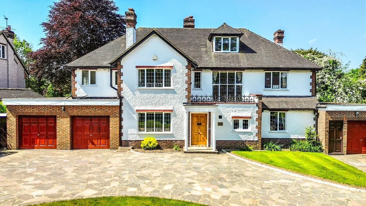 Shirley Avenue, South Cheam, SM2, photo 32