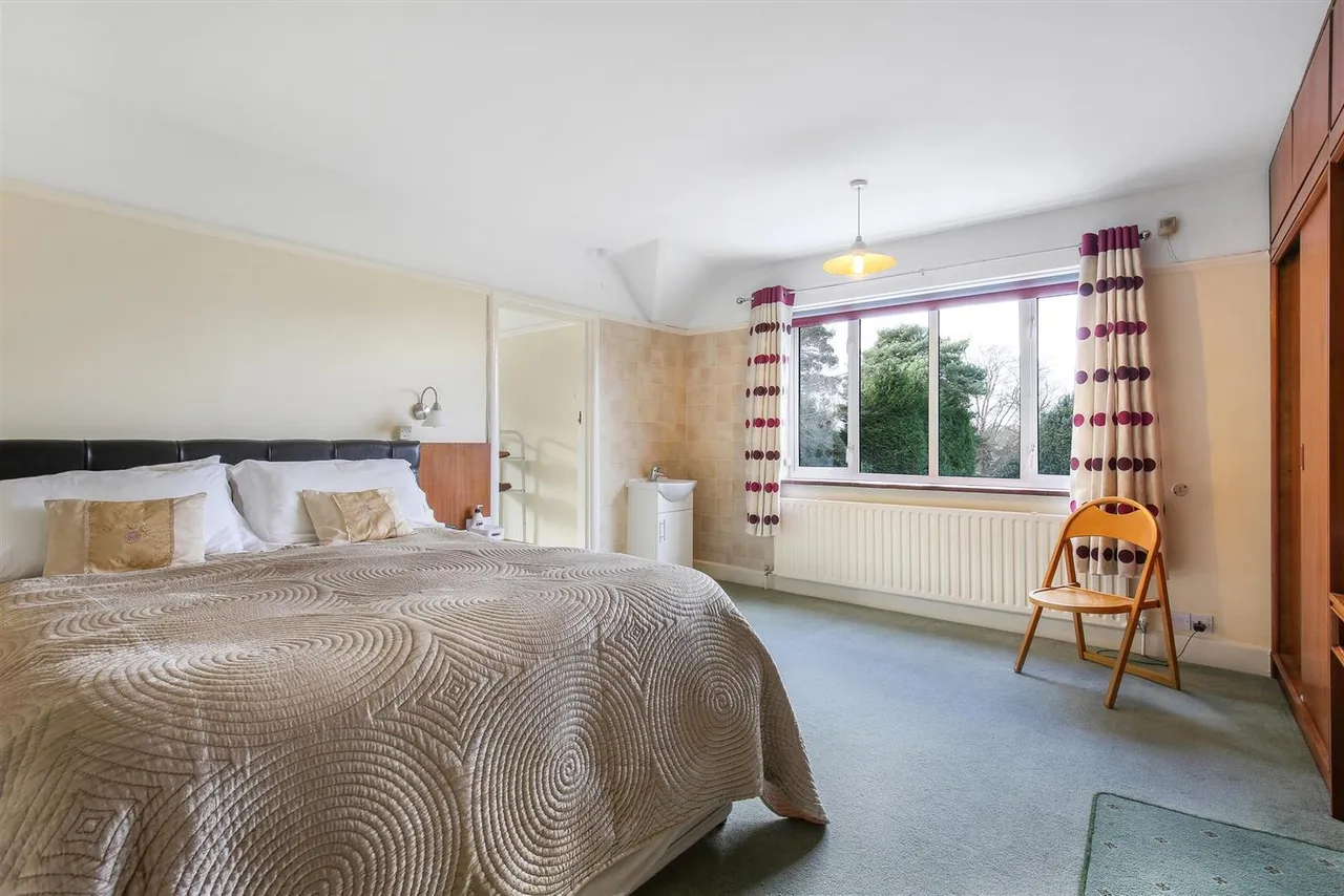 Shirley Avenue, South Cheam, SM2, photo 17