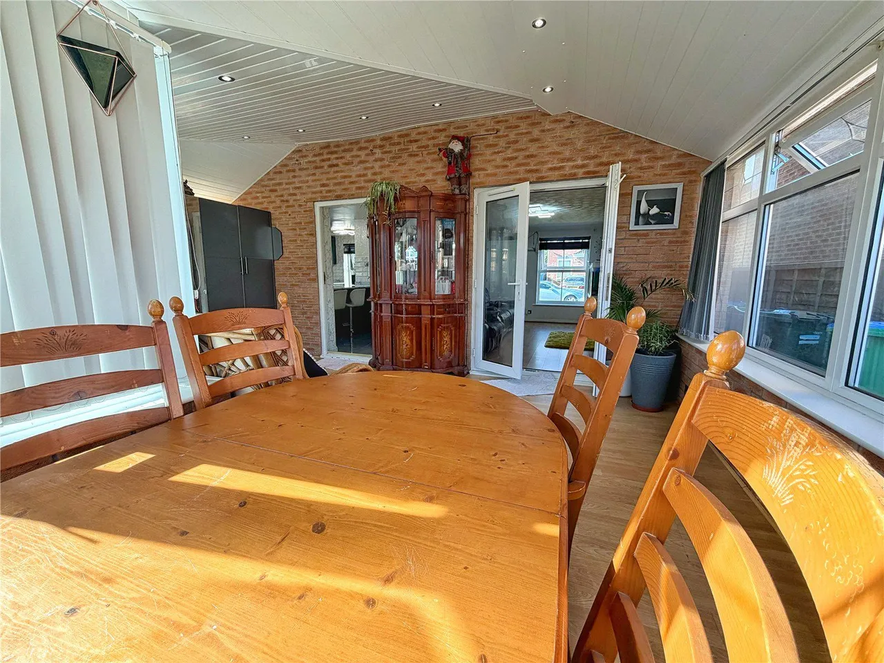 Hazelhurst Drive, Gladewood, M24, photo 12