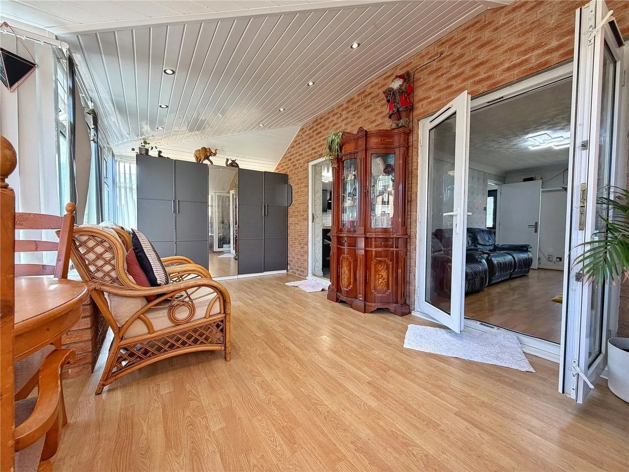 Hazelhurst Drive, Gladewood, M24, photo 10