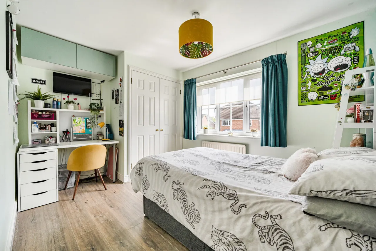 East Park Farm Drive, Charvil, RG10, photo 15