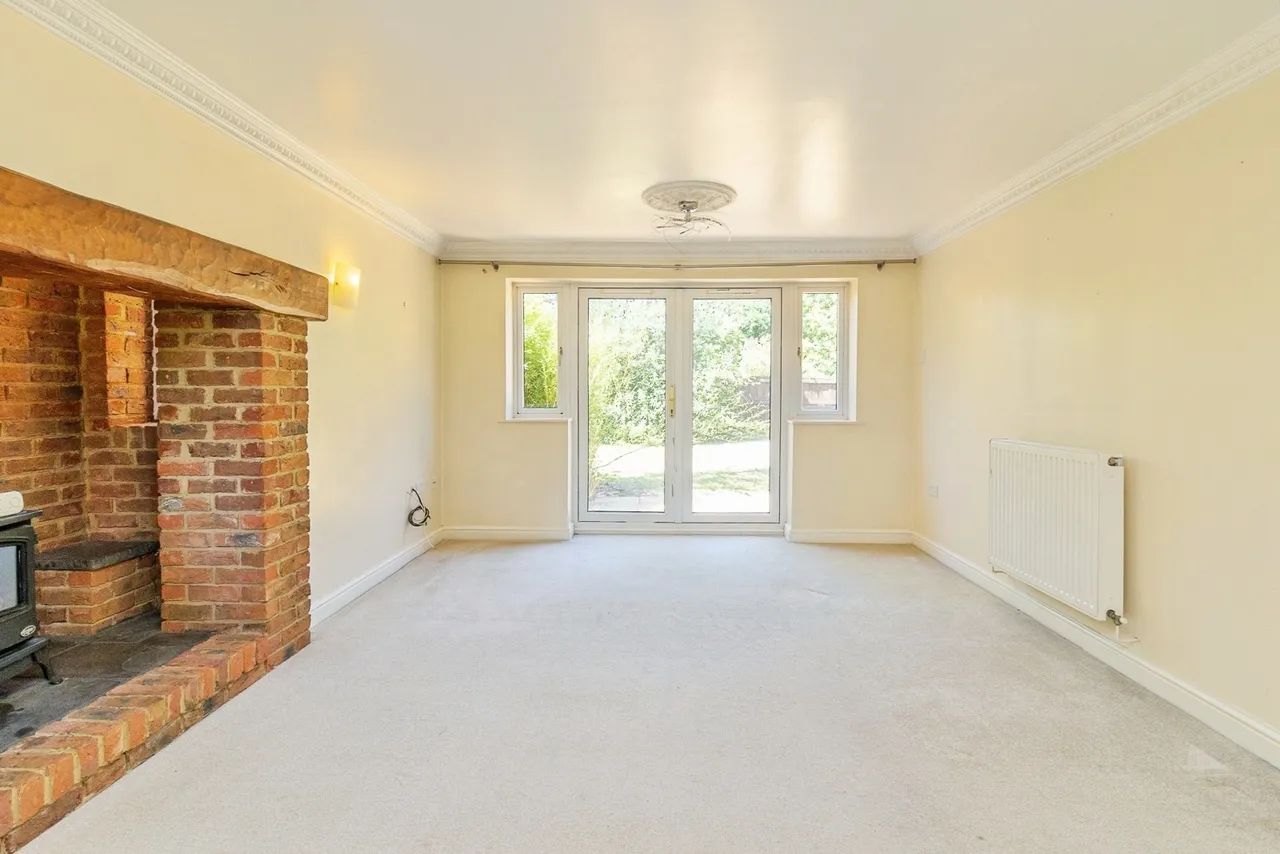 Redland Drive, Loughton, Milton Keynes, Buckinghamshire, MK5, photo 11