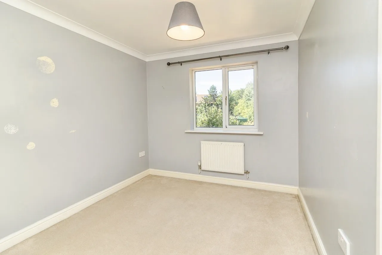 Redland Drive, Loughton, Milton Keynes, Buckinghamshire, MK5, photo 16