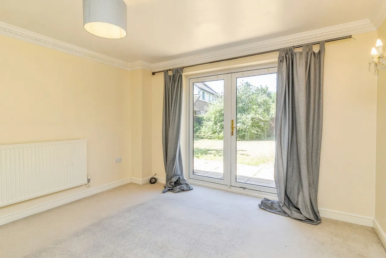 Redland Drive, Loughton, Milton Keynes, Buckinghamshire, MK5, photo 12