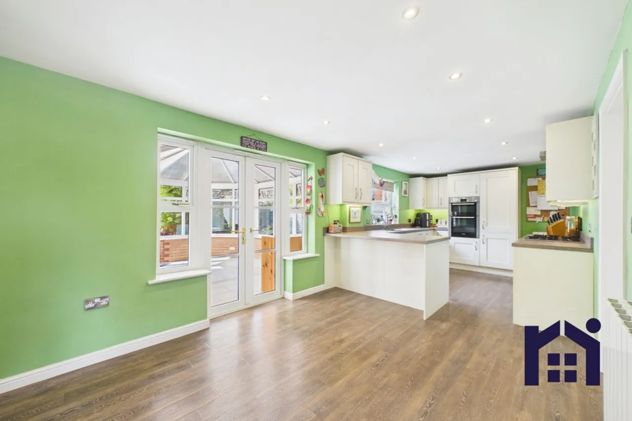 Carnoustie Drive, Euxton, Chorley, PR7 6FR, photo 9