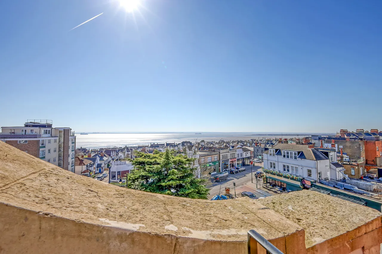 The Grand Apartments, Leigh-On-Sea, SS9, photo 14