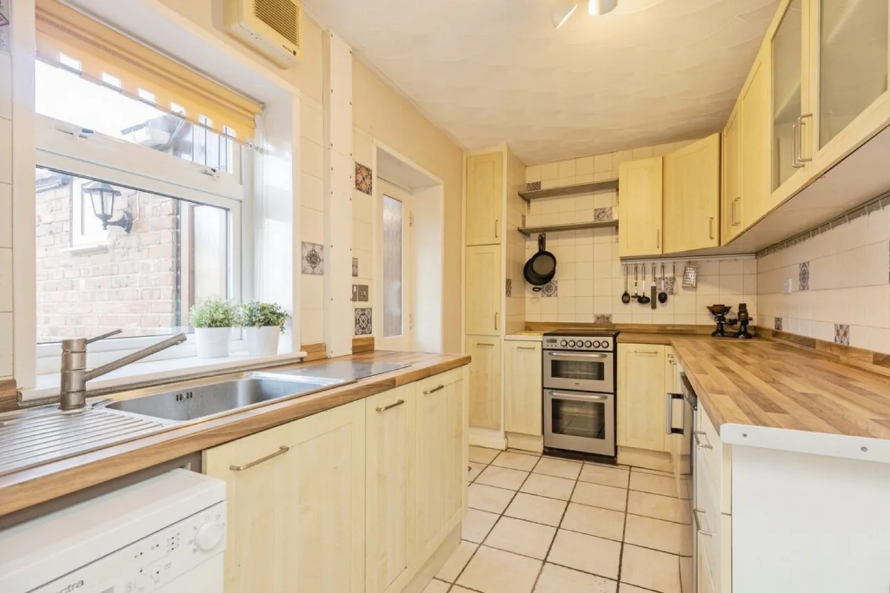 Garden Crescent, Castle Donington, DE74, photo 9