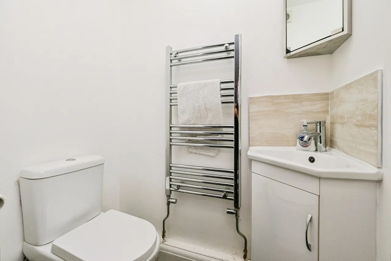 Ingrave Road, Brentwood, Essex, CM13, photo 18