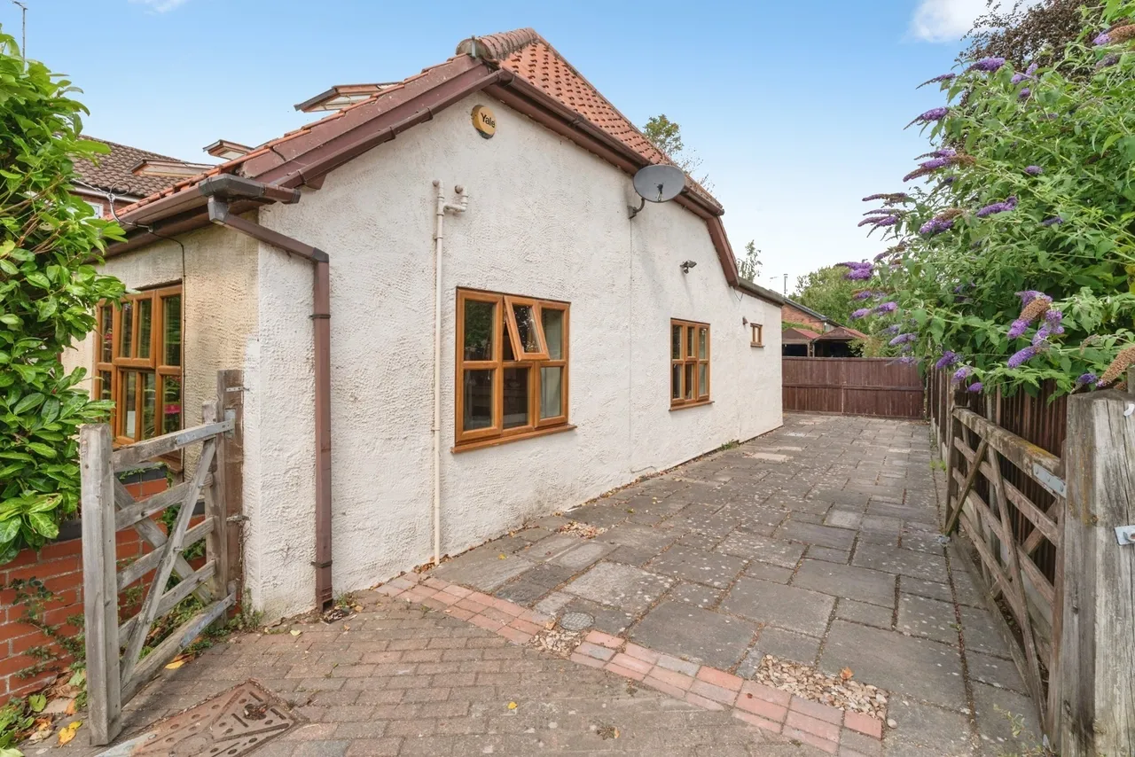 Holt Road, Fakenham, Norfolk, NR21, photo 20