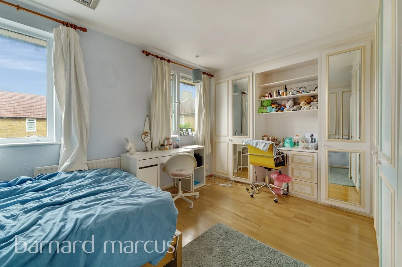 Montacute Road, Morden, photo 11