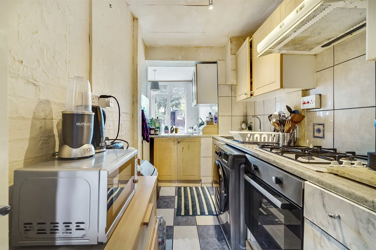 Montacute Road, Morden, photo 12