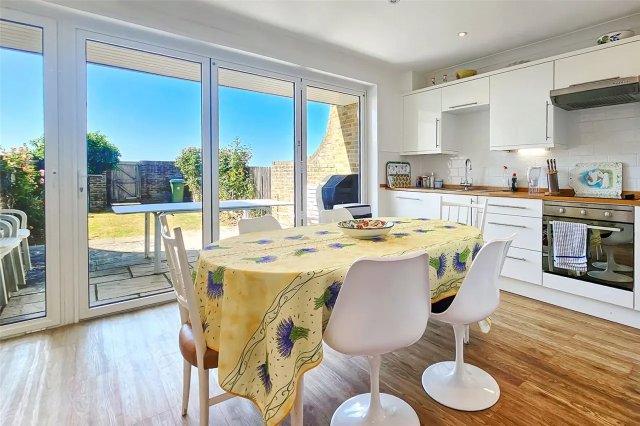 Rustington, Littlehampton, BN16, photo 5
