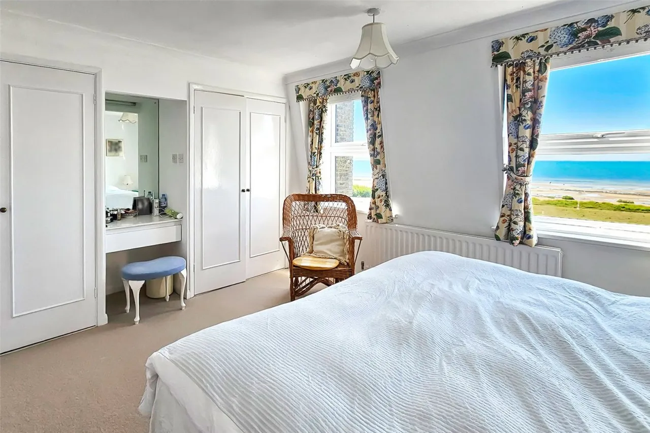Rustington, Littlehampton, BN16, photo 6