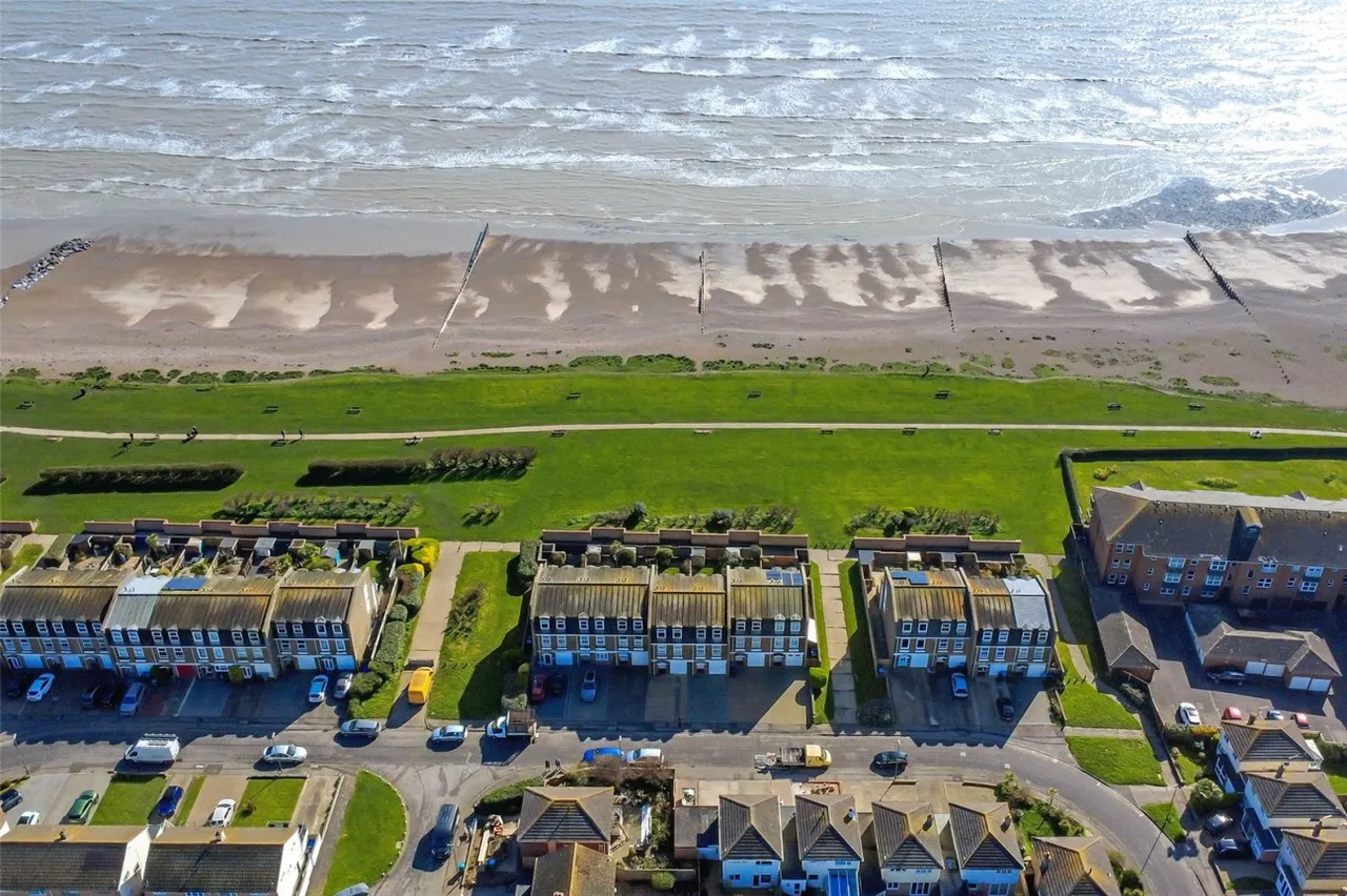 Rustington, Littlehampton, BN16, photo 16