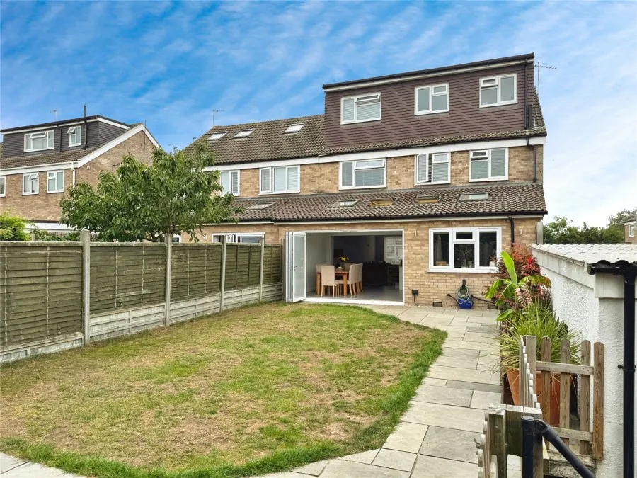with 6 bedrooms in Harlow, CM18, photo 11