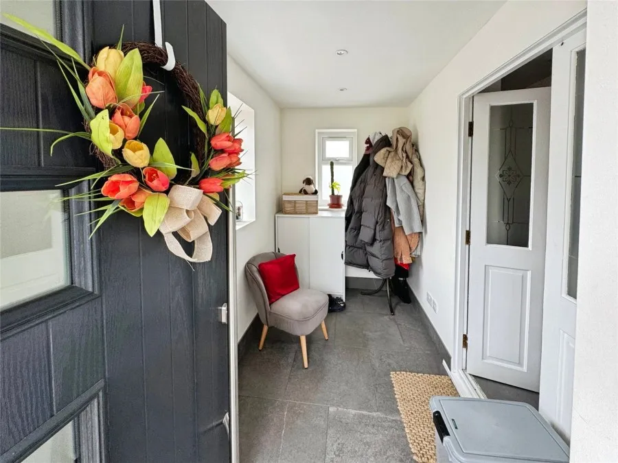 with 6 bedrooms in Harlow, CM18, photo 14