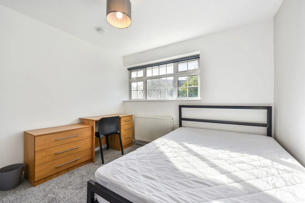 Imber Road, Winnall, Winchester, photo 8