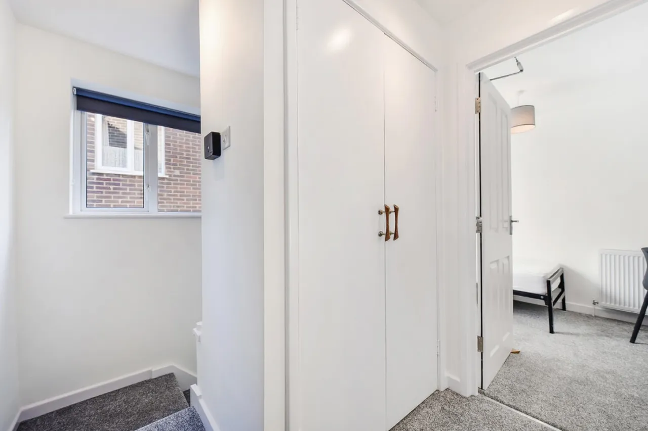 Imber Road, Winnall, Winchester, photo 11