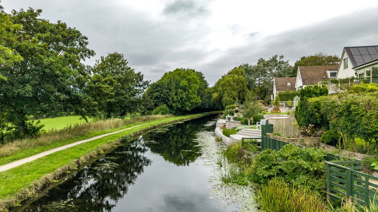 Borwick Court, Borwick, LA6, photo 2