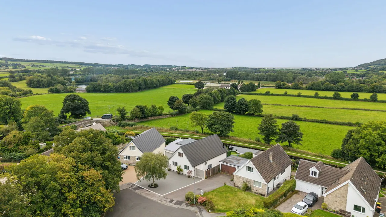 Borwick Court, Borwick, LA6, photo 55