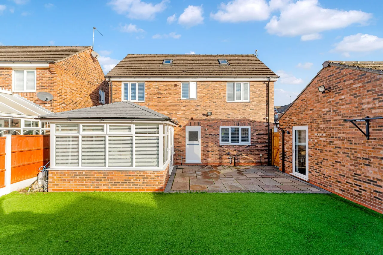 Rosewood Grove, Widnes, Widnes, WA8 8GL, photo 27