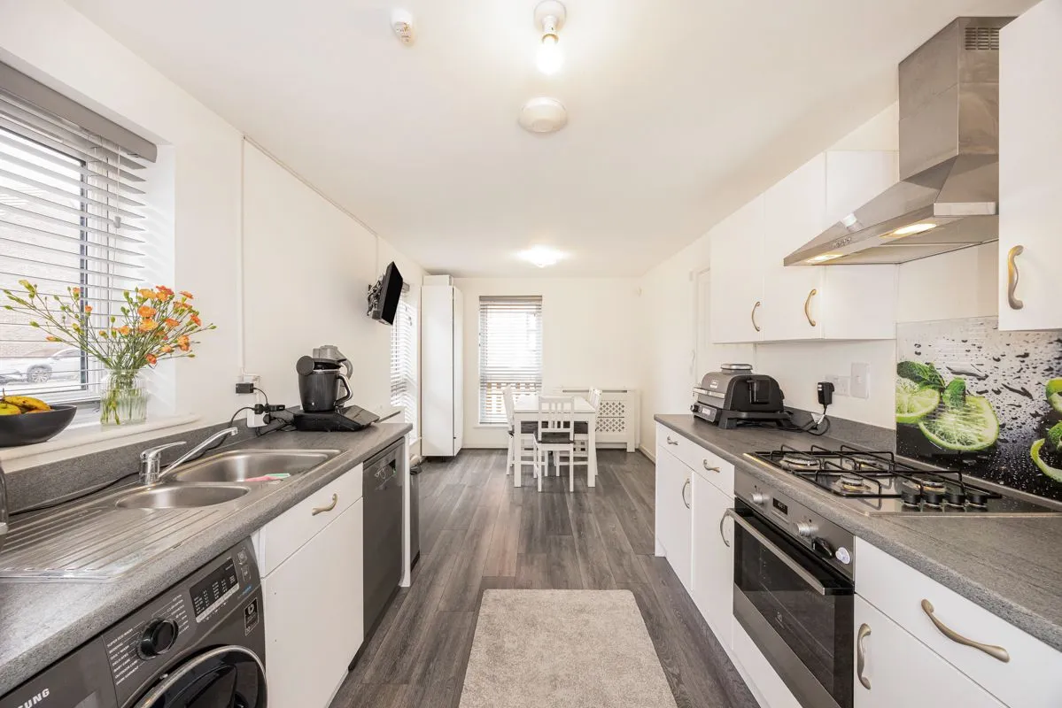 Malthouse Drive, Grays, RM17, photo 6