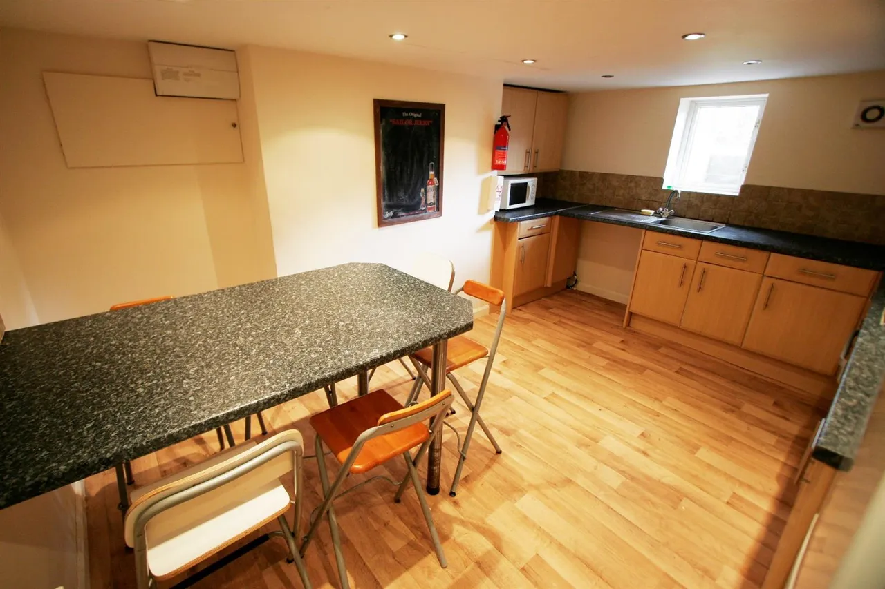 Buckingham Mount, Hyde Park, LS6, photo 2