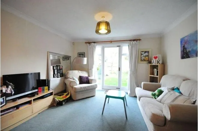 St. Bartholomews Court, Guildford, GU1, photo 2