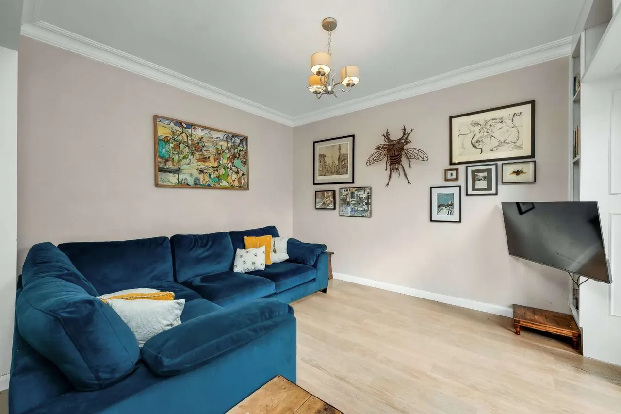 Chapel Avenue, Addlestone, Surrey, KT15 1UH, photo 9