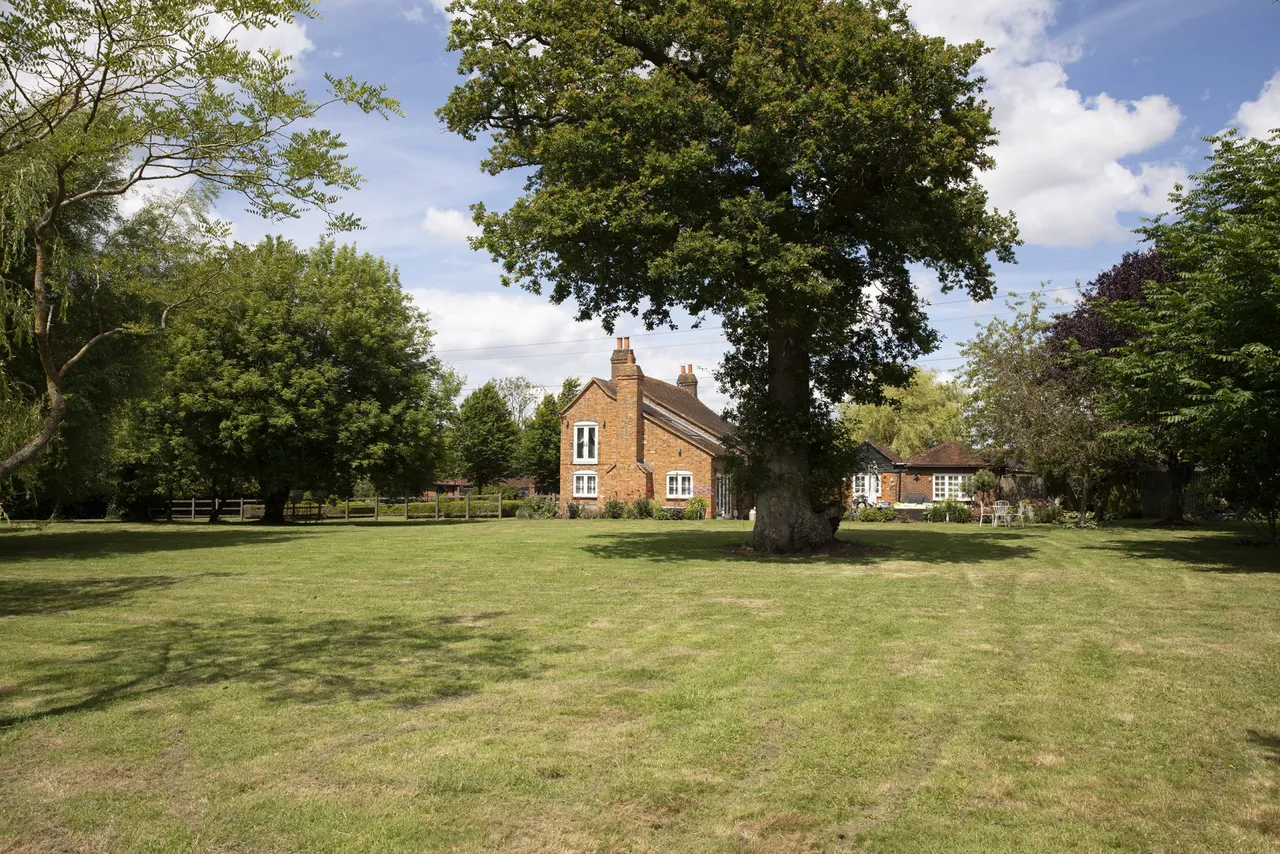 Folly Farm, Folly Lane, Bramley, Tadley, RG26 5BD, photo 26