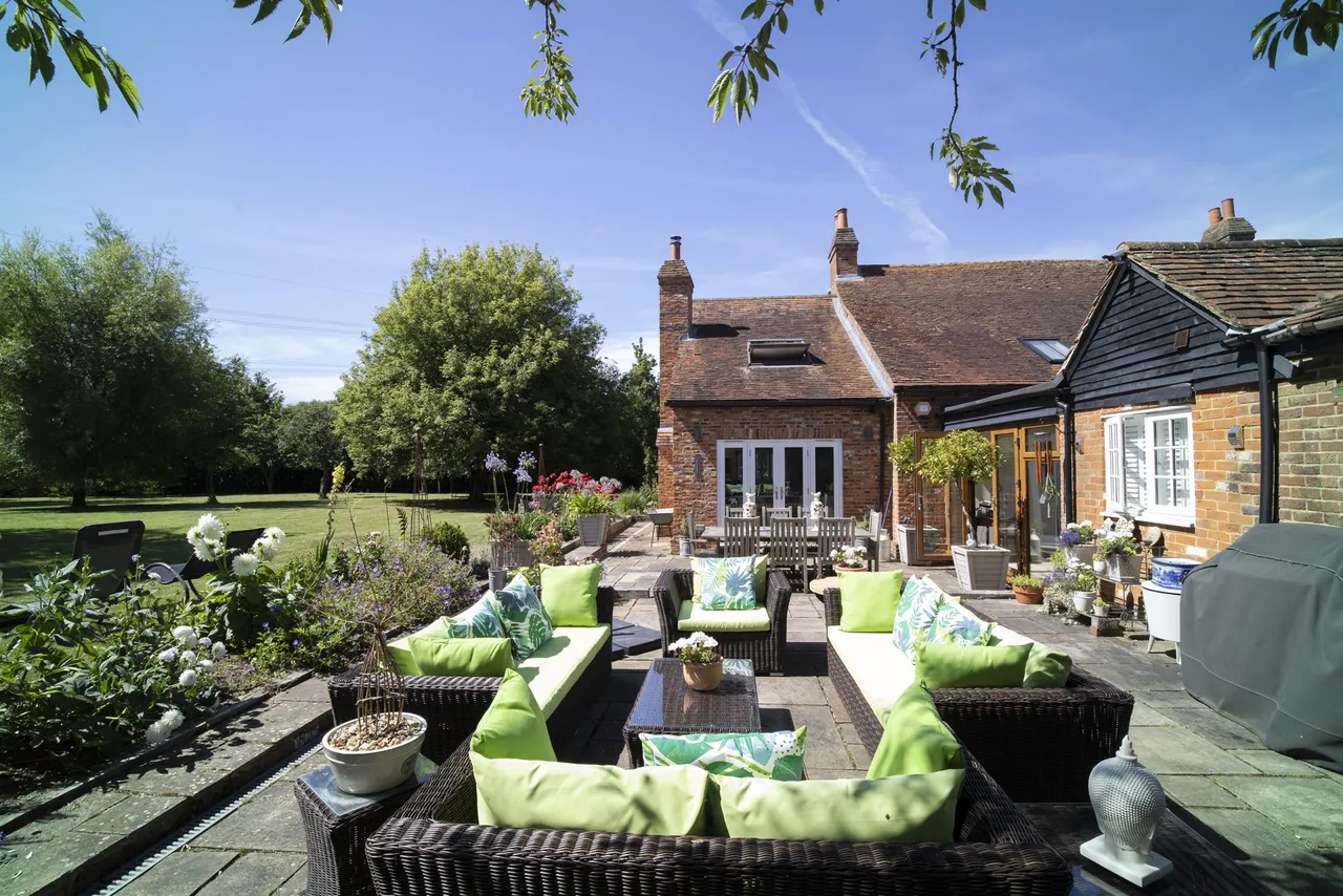 Folly Farm, Folly Lane, Bramley, Tadley, RG26 5BD, photo 24