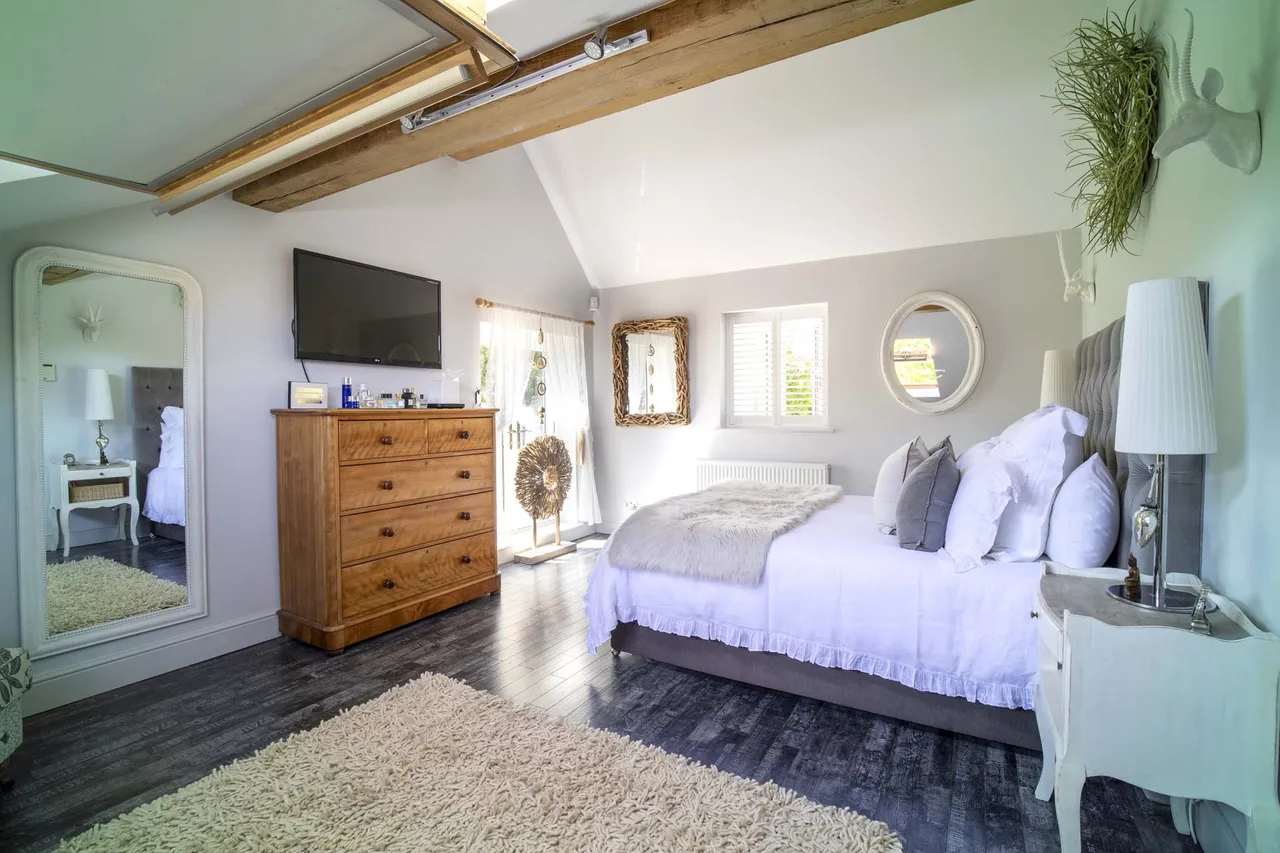 Folly Farm, Folly Lane, Bramley, Tadley, RG26 5BD, photo 14