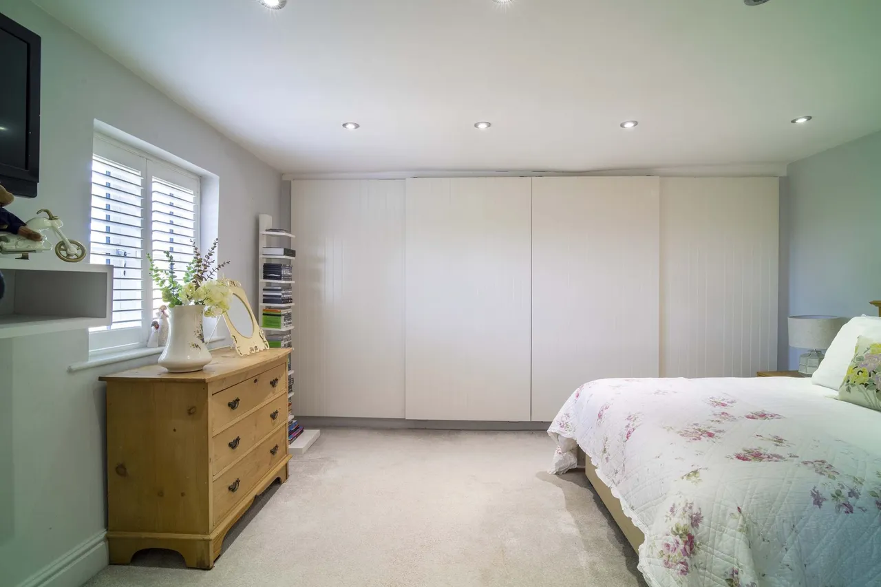 Folly Farm, Folly Lane, Bramley, Tadley, RG26 5BD, photo 18
