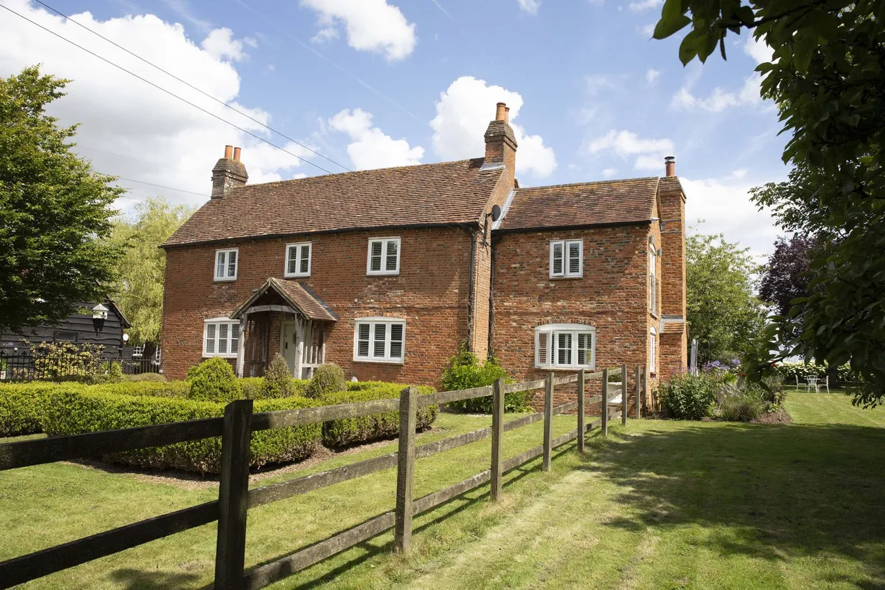 Folly Farm, Folly Lane, Bramley, Tadley, RG26 5BD, photo 41