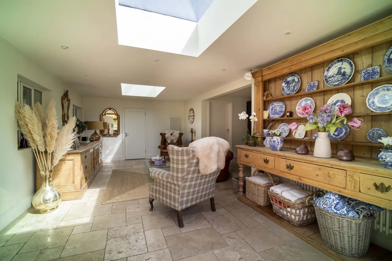 Folly Farm, Folly Lane, Bramley, Tadley, RG26 5BD, photo 10