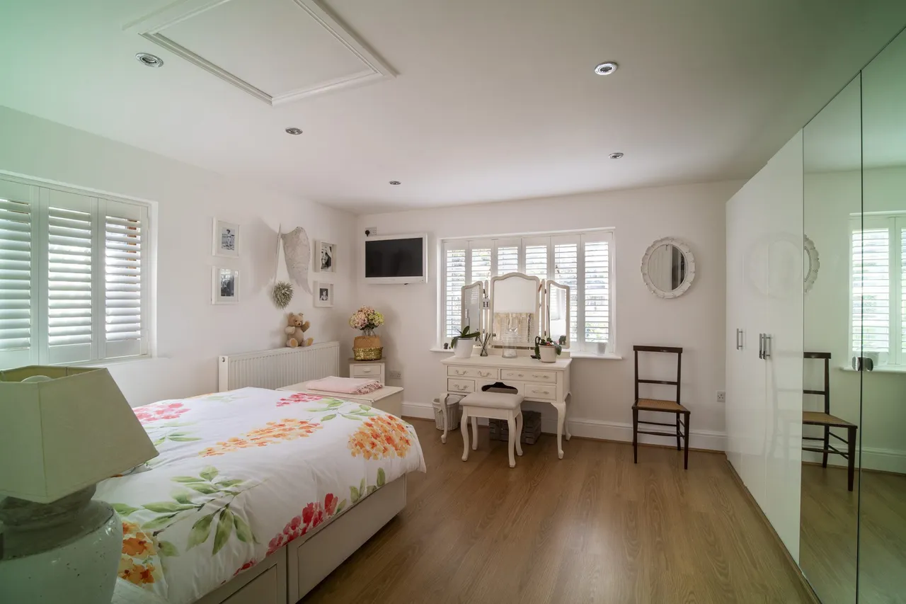Folly Farm, Folly Lane, Bramley, Tadley, RG26 5BD, photo 11