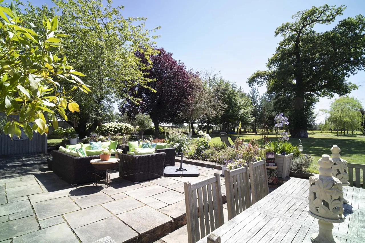 Folly Farm, Folly Lane, Bramley, Tadley, RG26 5BD, photo 23