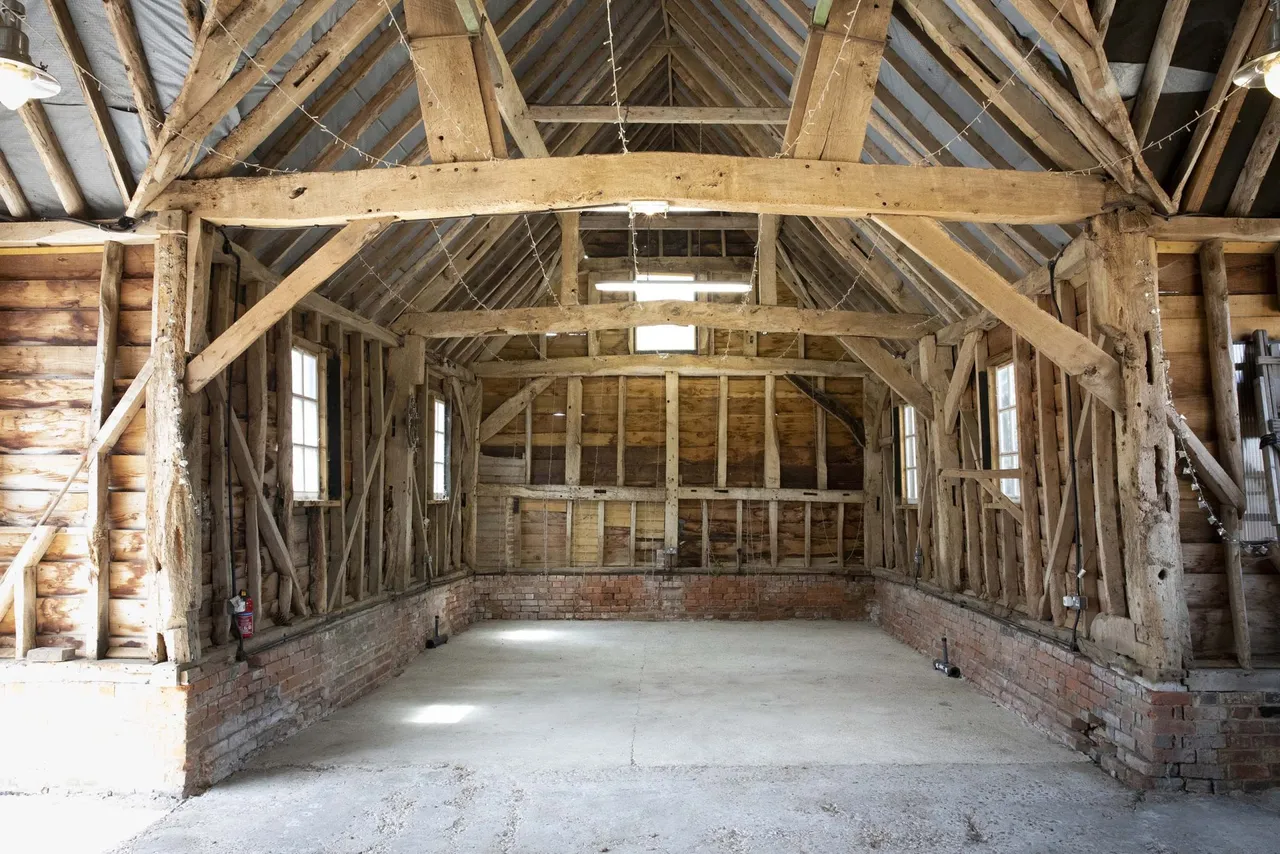 Folly Farm, Folly Lane, Bramley, Tadley, RG26 5BD, photo 36