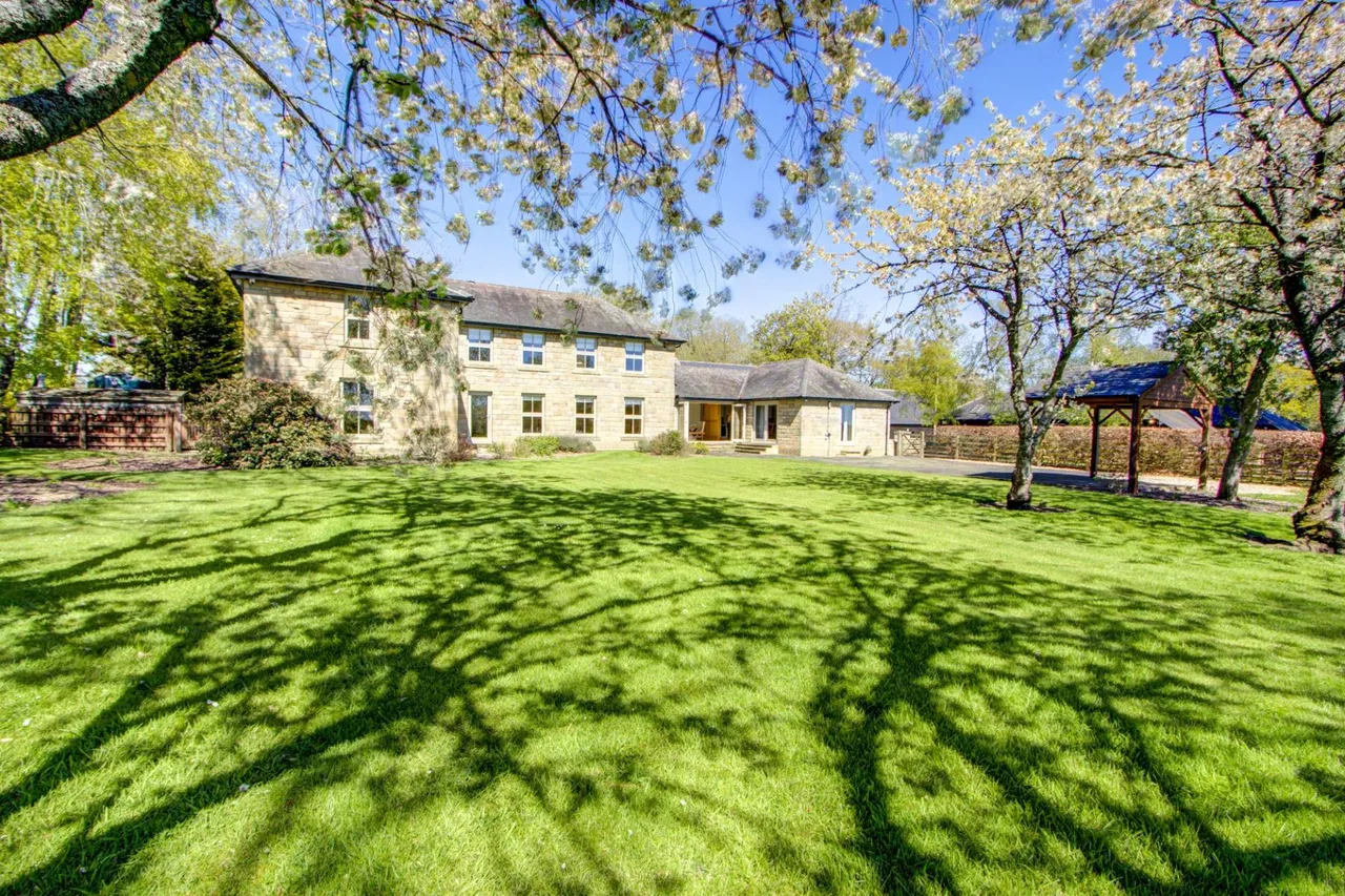 East Thornton Farm, North Side, NE61, photo 2