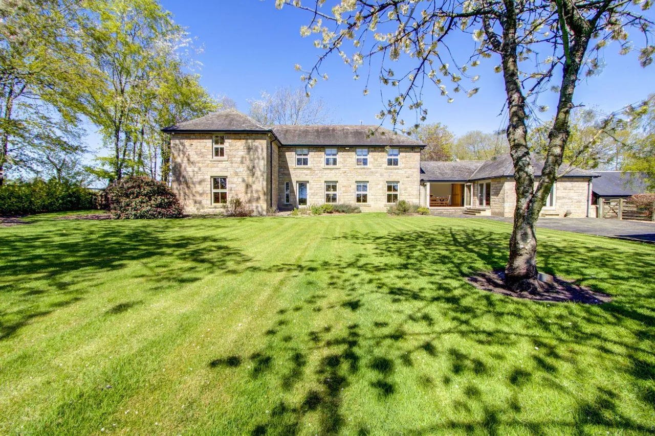 East Thornton Farm, North Side, NE61, photo 47