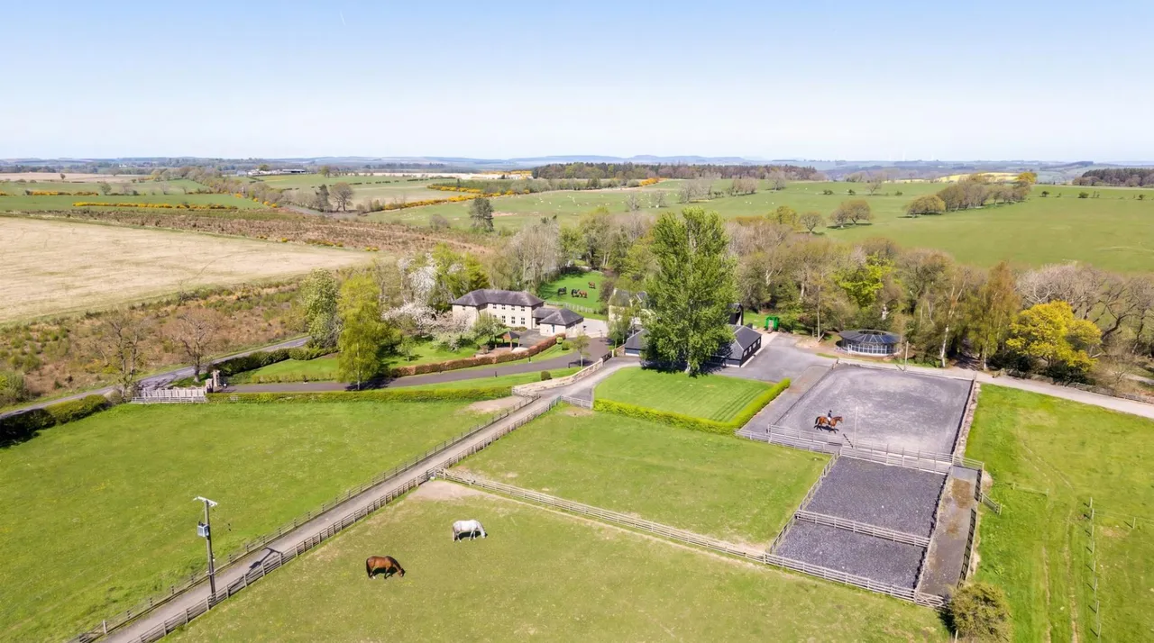 4 bed house for sale, East Thornton Farm, North Side, NE61
