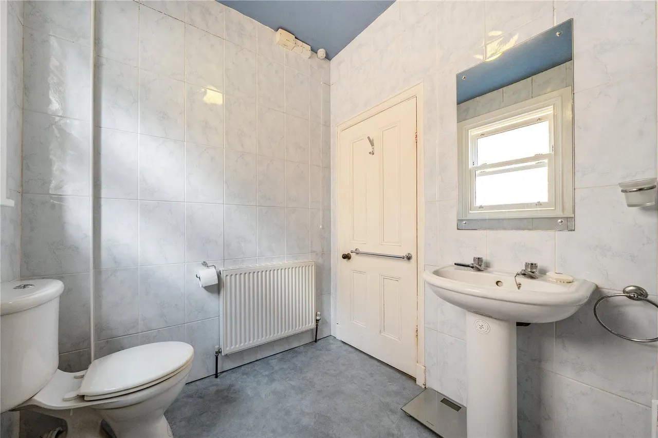 The Avenue, Roundhay, LS8, photo 10