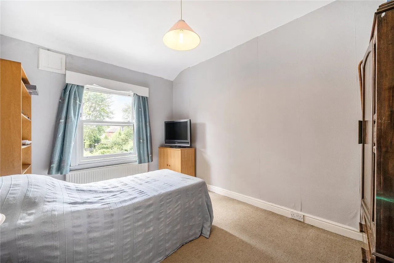 The Avenue, Roundhay, LS8, photo 7