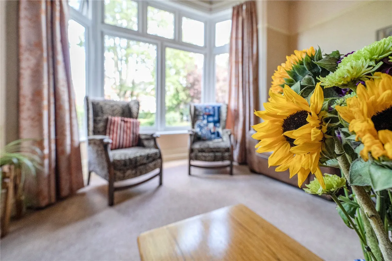 The Avenue, Roundhay, LS8, photo 6
