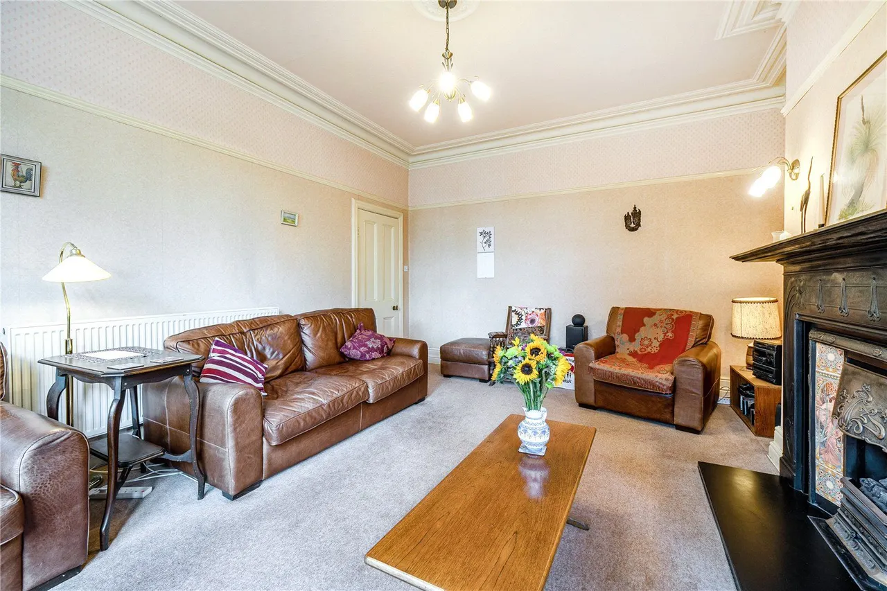 The Avenue, Roundhay, LS8, photo 12